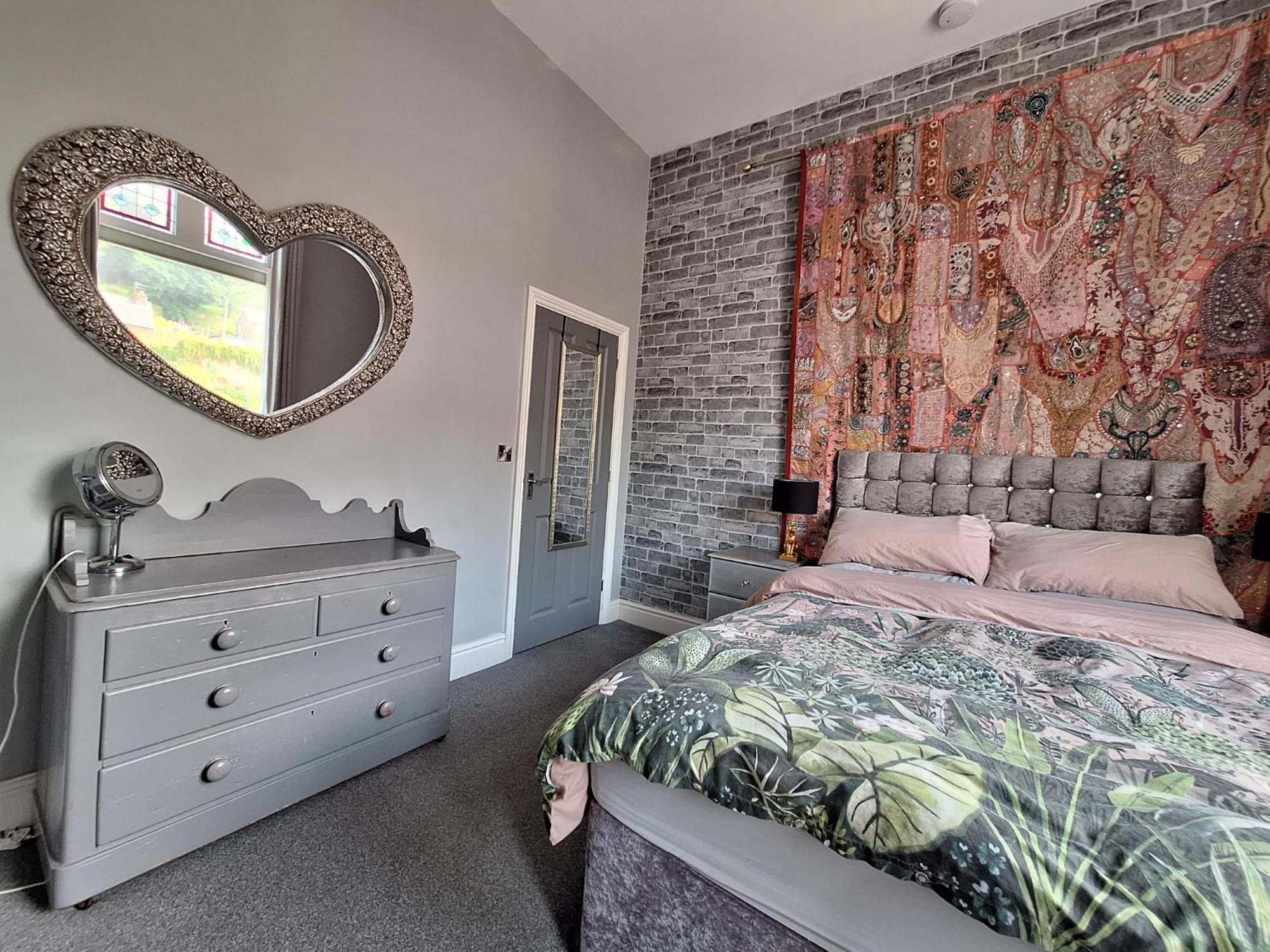 Central Matlock Apartment Экстерьер фото